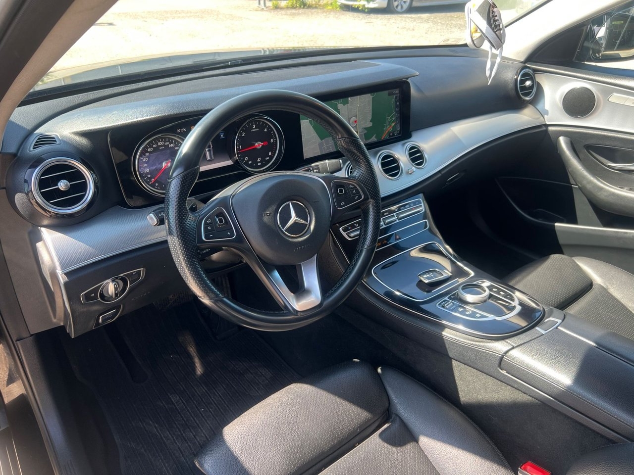 Mercedes-Benz E 2018, bild 4/10