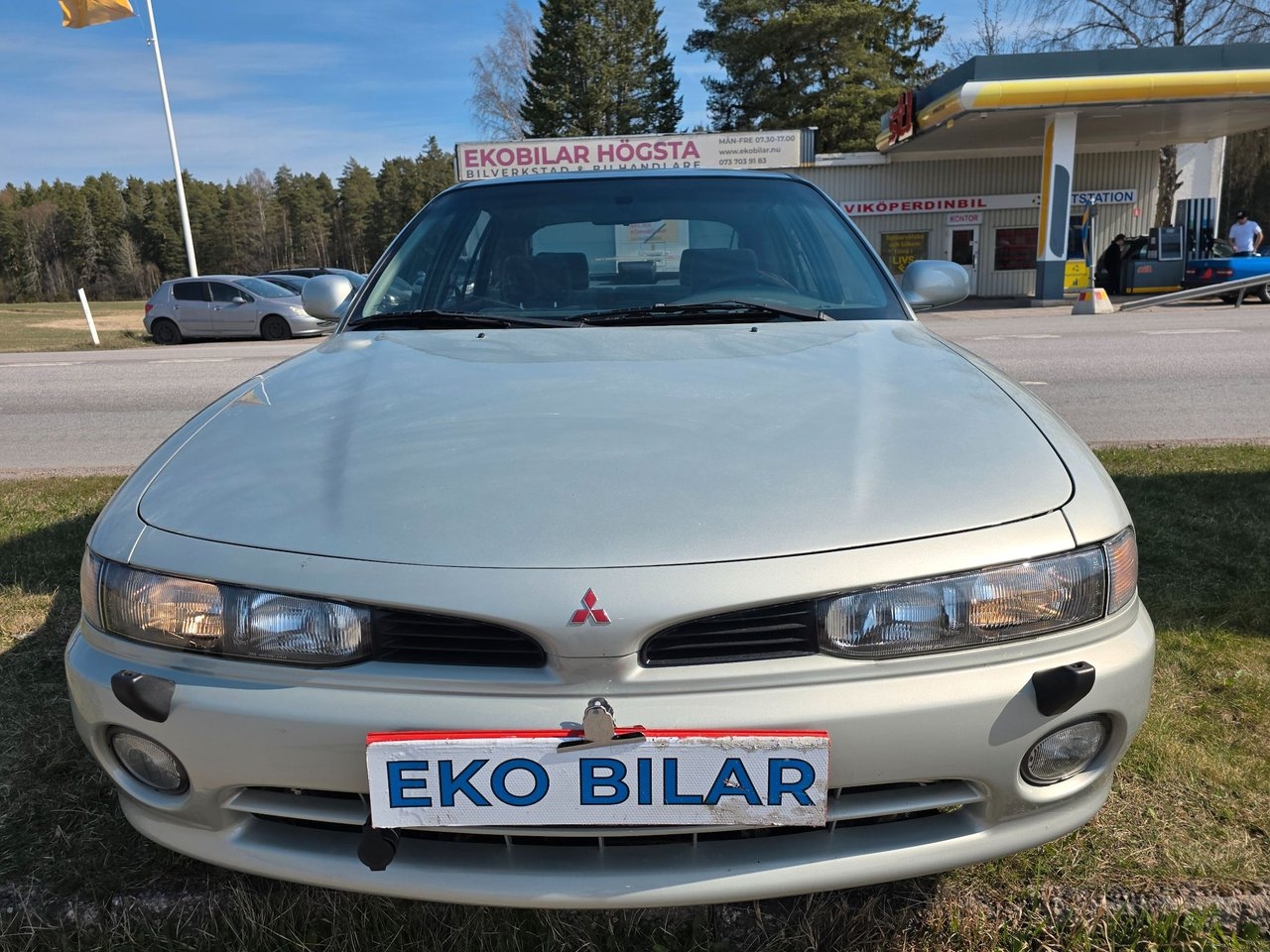 Mitsubishi Galant