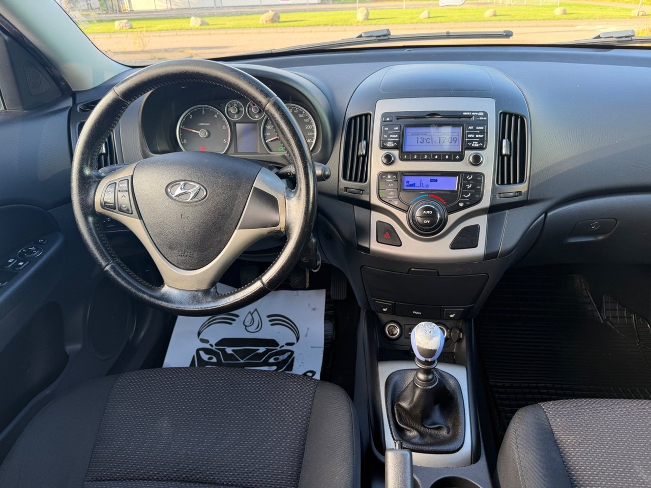 Hyundai i30 1.6 CRDi 2009, bild 5/6