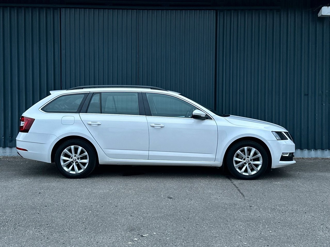 Skoda Octavia 2018, bild 4/17
