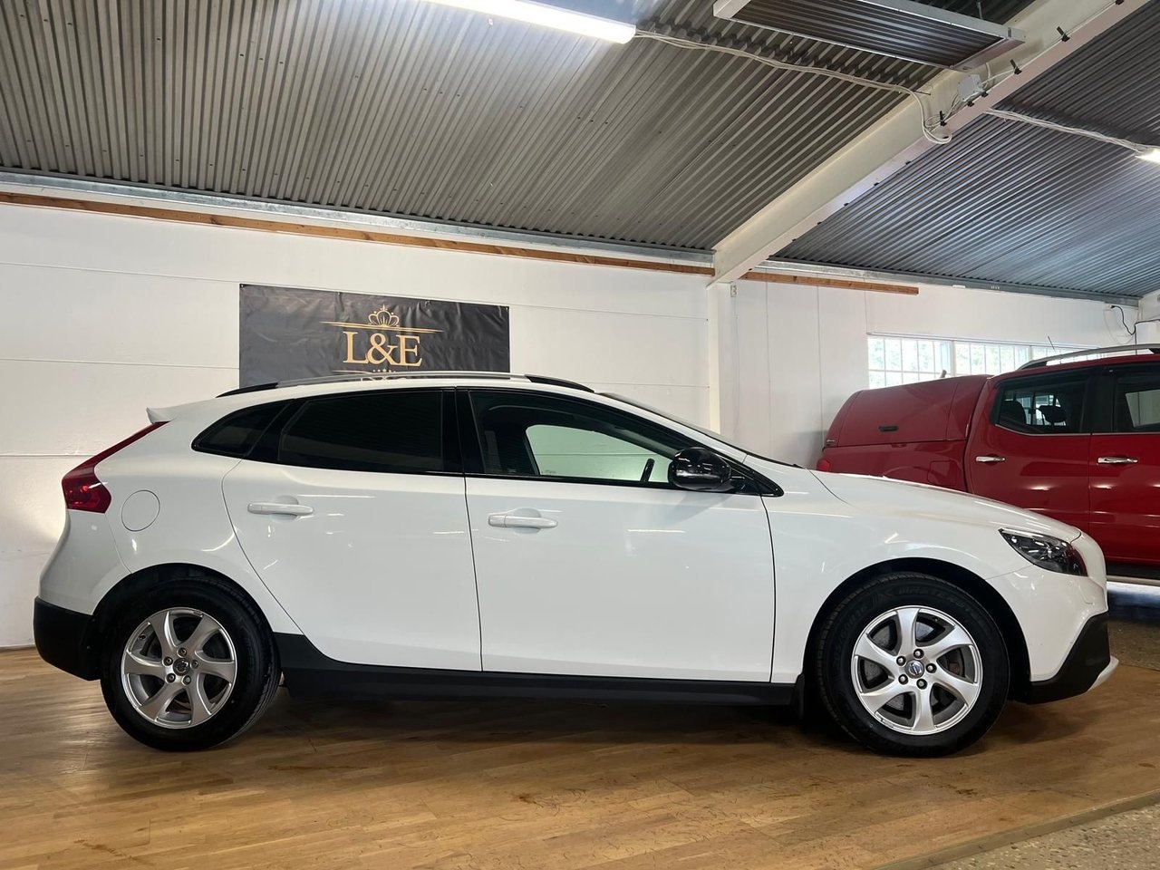 Volvo V40 Cross Country 2015, bild 4/13