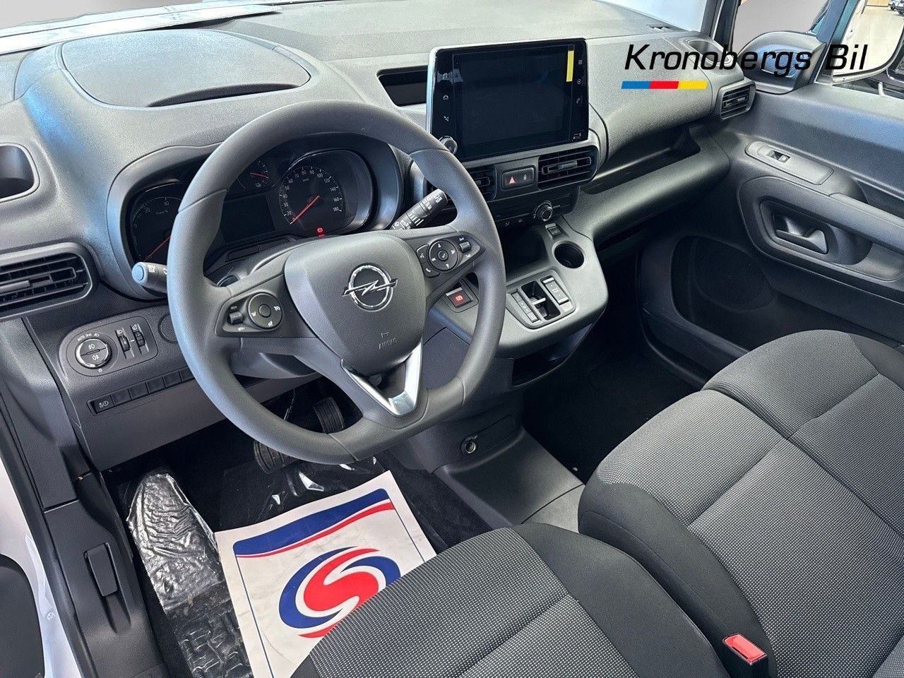 Opel Combo Premium L2 136HK 50 kWh 2024, bild 7/10