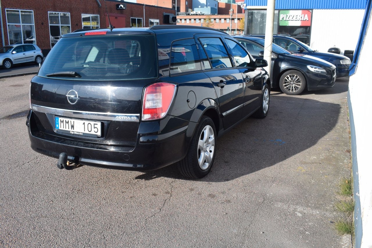 Opel Astra Caravan 2008, bild 5/8