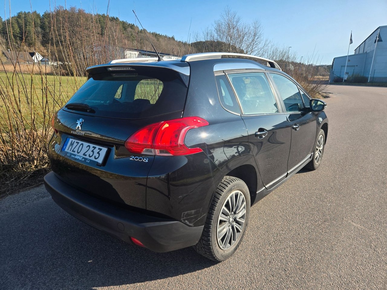 Peugeot 2008 1.2 VTi Automat 2016, bild 4/10