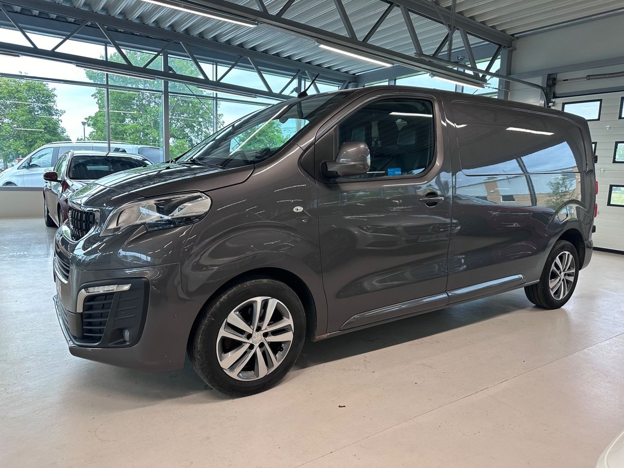 Peugeot Expert 2017, bild 3/33