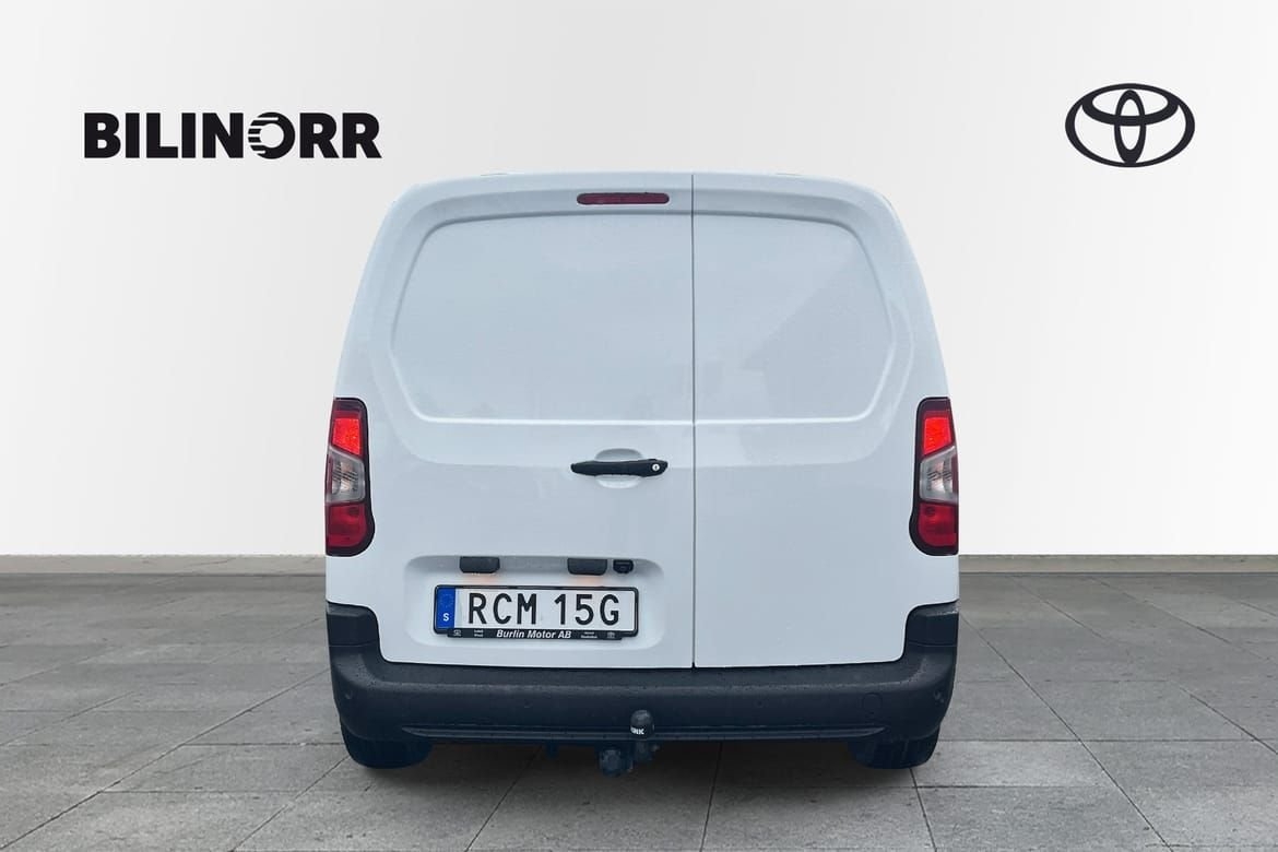 Toyota Proace City 2021, photo 4/10