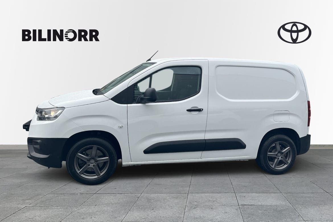 Toyota Proace City 2021, photo 3/10
