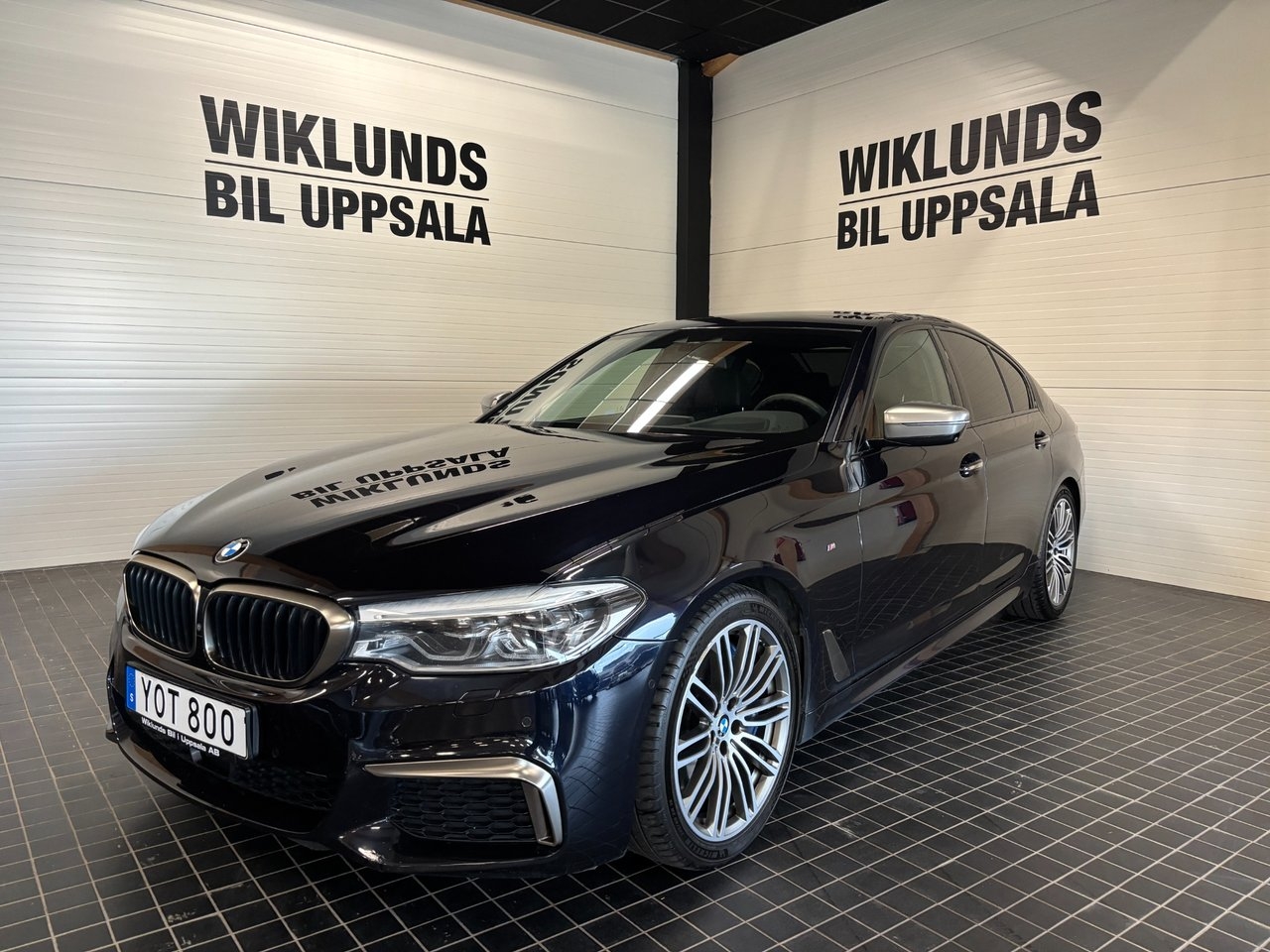 BMW M550i