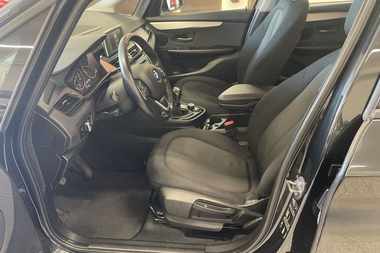 BMW 216 2015, bild 6/13