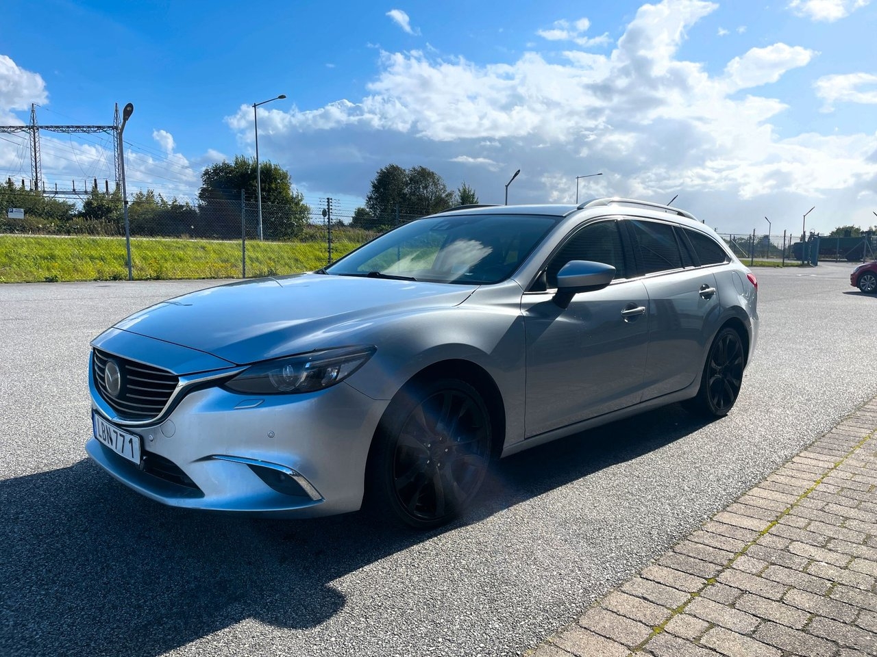 Mazda 6 Wagon 2.2 SKYACTIV-D AWD 2015, kuva 6/18