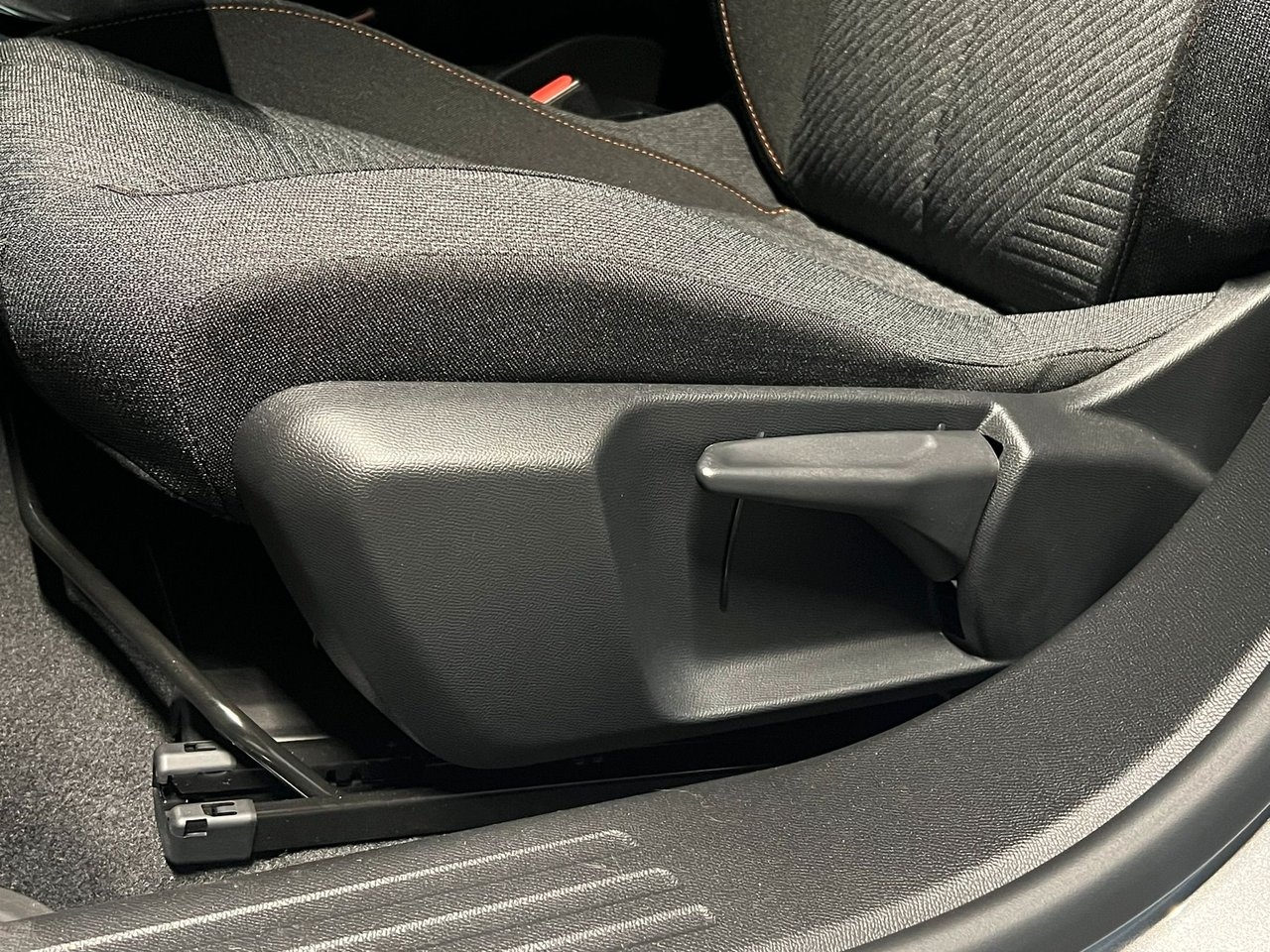 Peugeot 2008 2025, bild 7/10