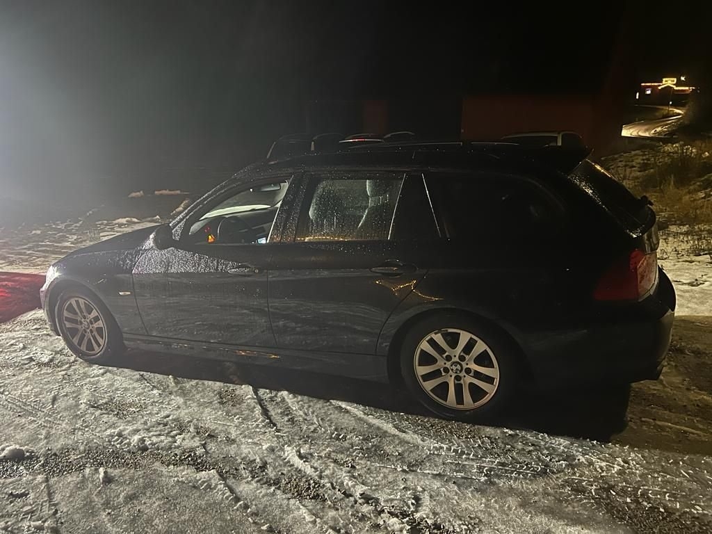 BMW 318 2010, photo 3/10