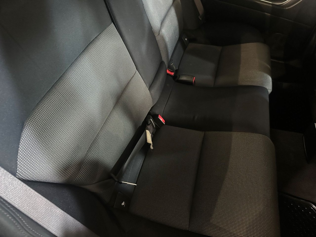 Subaru Legacy 2005, photo 7/13