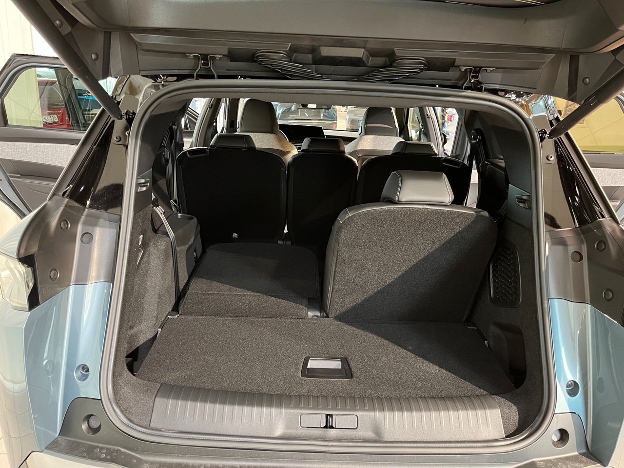 Peugeot 5008 HYBRID 136 ,GT , Aut 2025, kuva 6/10