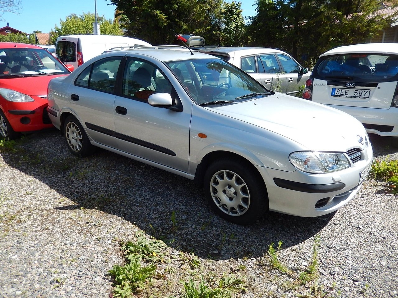 Nissan Almera 1,8 Sedan ac 2003, bild 2/8