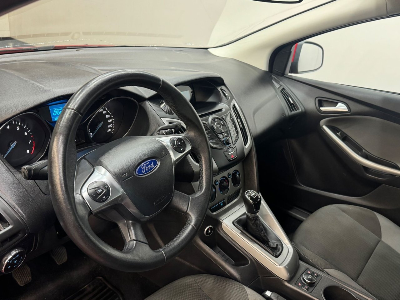 Ford Focus 1.6 Ti-VCT CNG Trend Euro 5 2014, photo 7/7