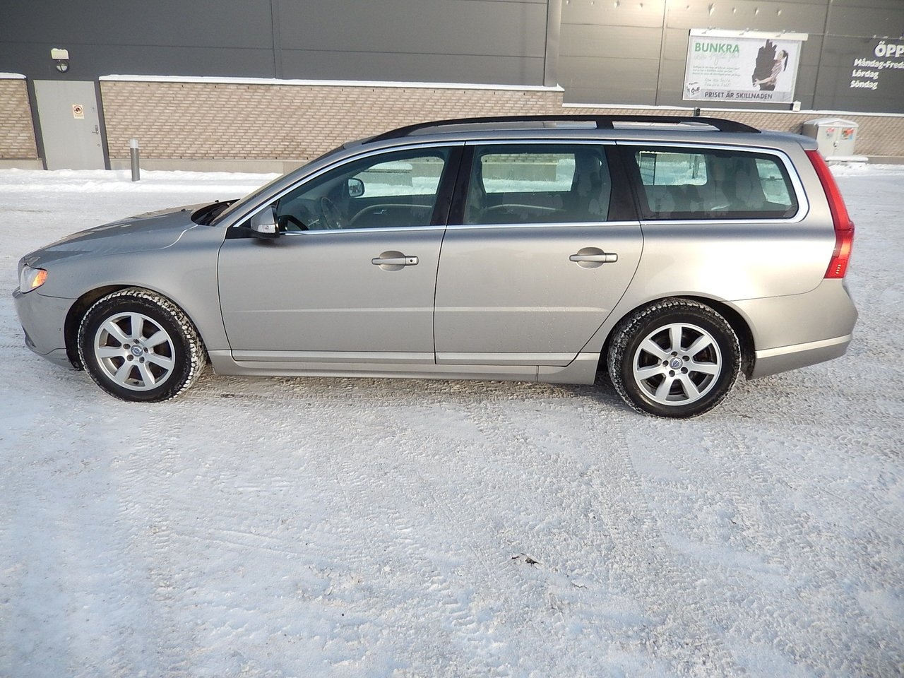 Volvo V70 1.6D DRIVe Momentum 109hk 2011, bild 6/10
