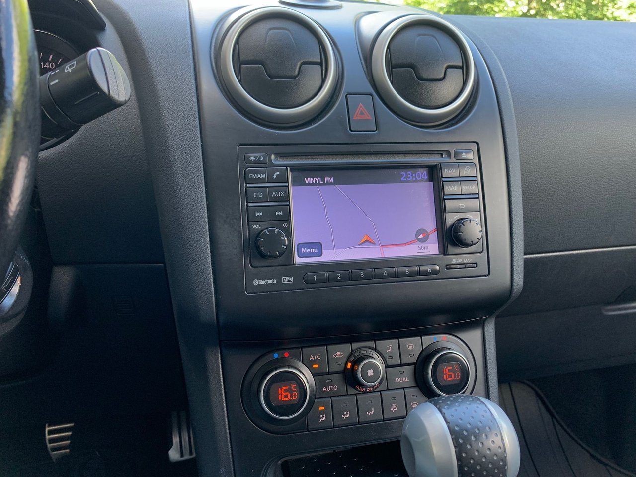 Nissan Qashqai+2 2011, bild 3/23