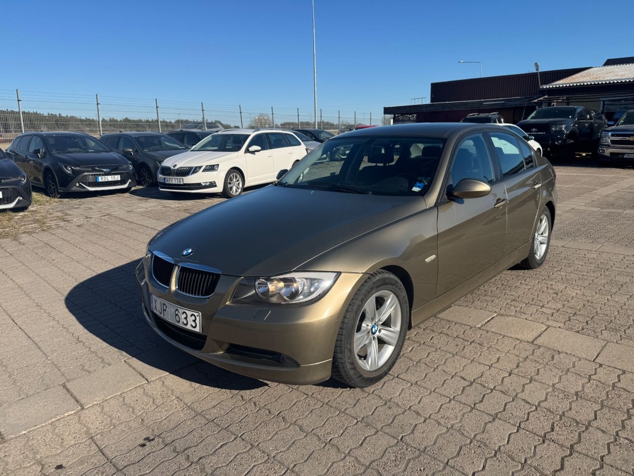 BMW 320