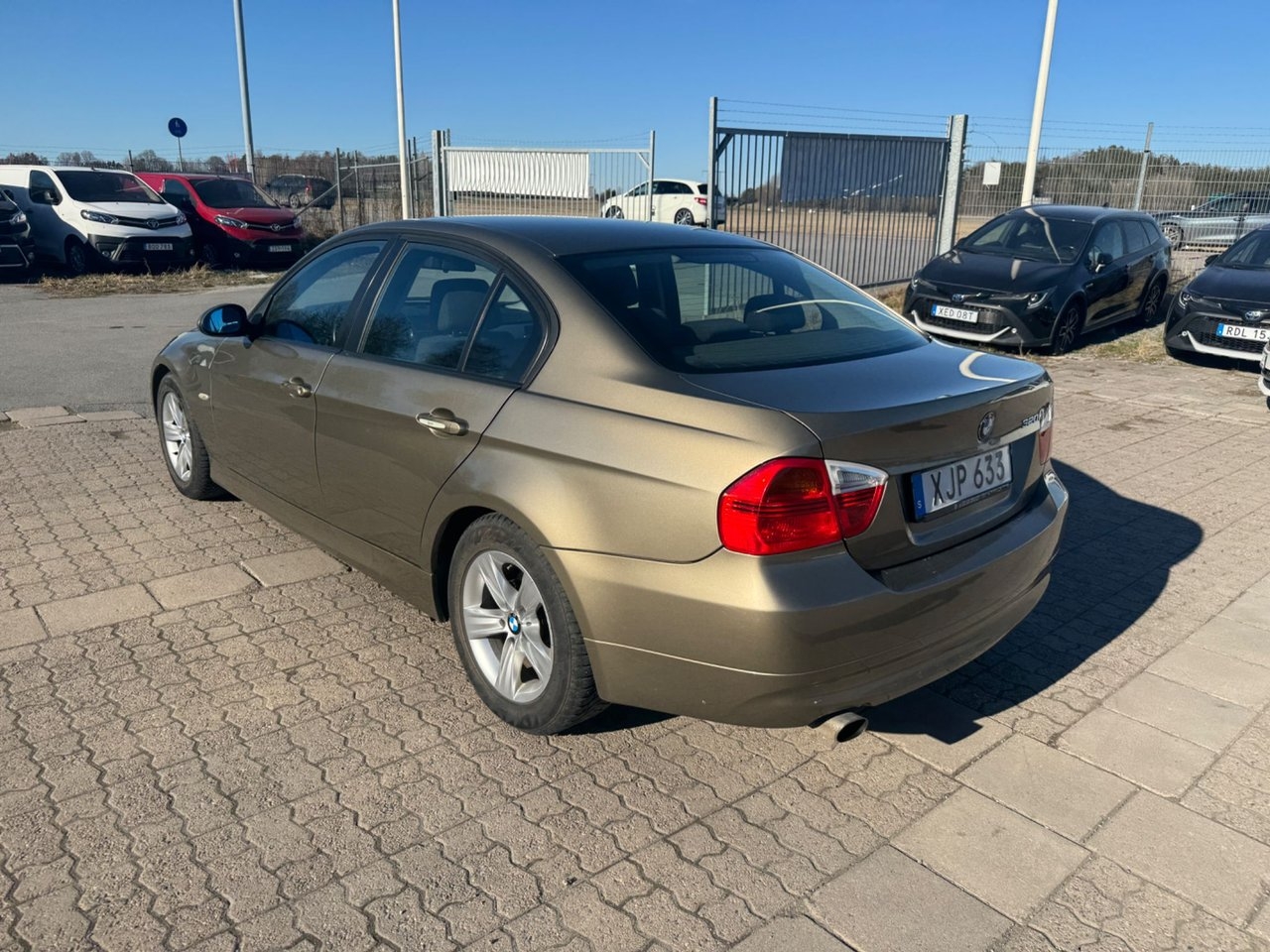 BMW 320 2006, photo 2/10