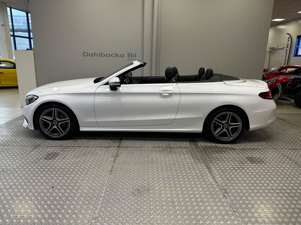 Mercedes-Benz C 180 Cabriolet AMG Line 2017, bild 3/8