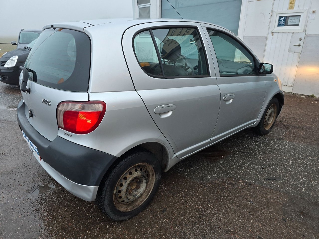 Toyota Yaris 5-dörrar 1.0 VVT-i 2002, bild 6/11