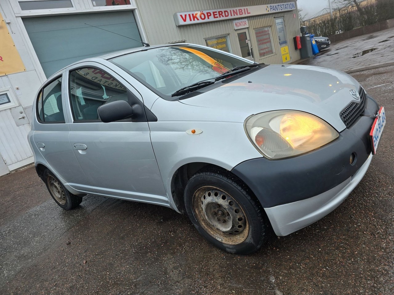 Toyota Yaris 5-dörrar 1.0 VVT-i 2002, bild 3/11
