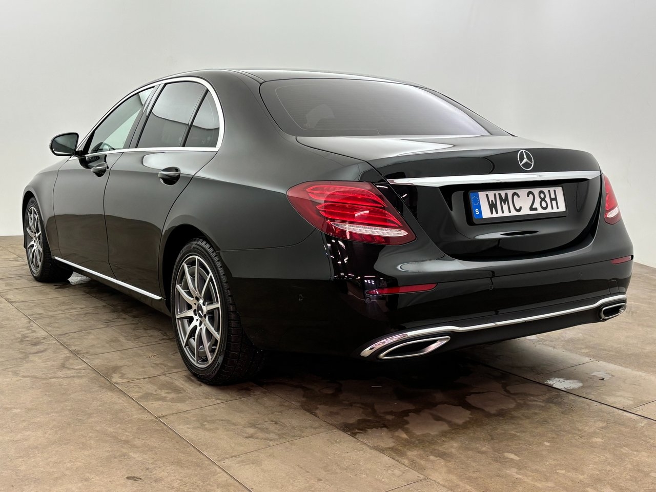 Mercedes-Benz E 350 d 258hk 9G Nav 360° 2017, bild 4/26
