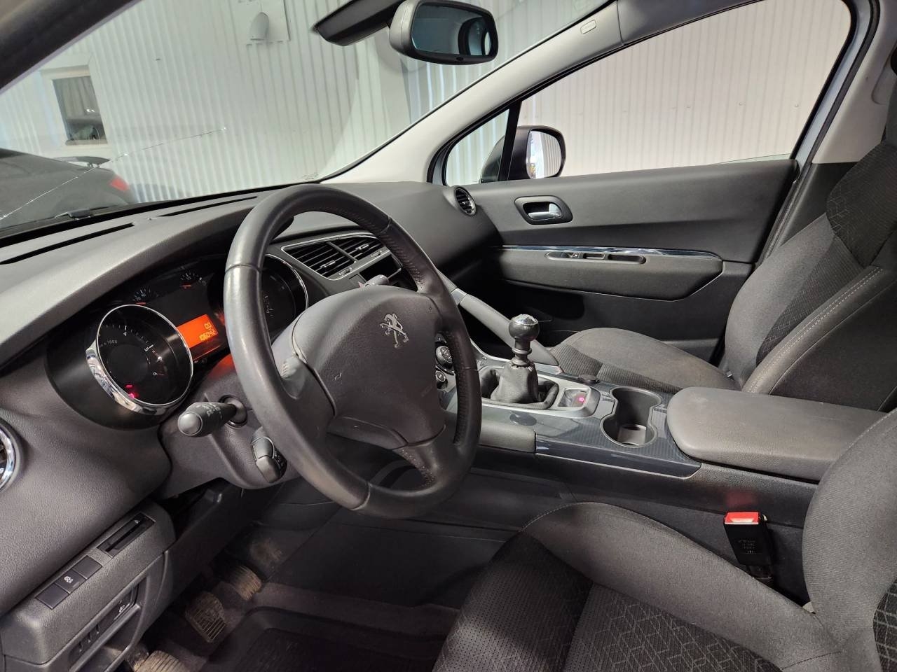 Peugeot 3008 1.6 HDi FAP 114hk Dragkrok 2015, photo 5/8