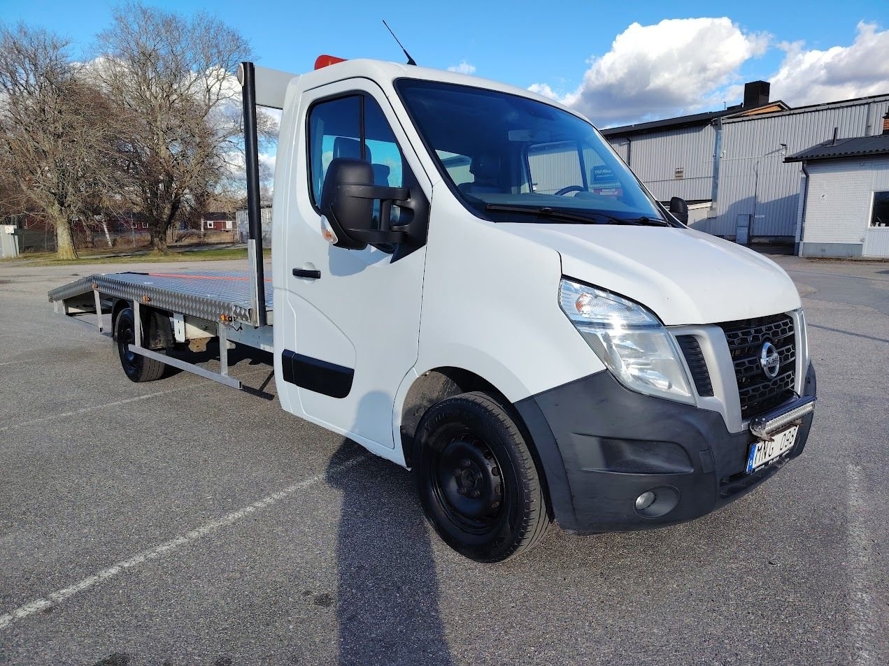 Nissan 400 2013, bild 3/10