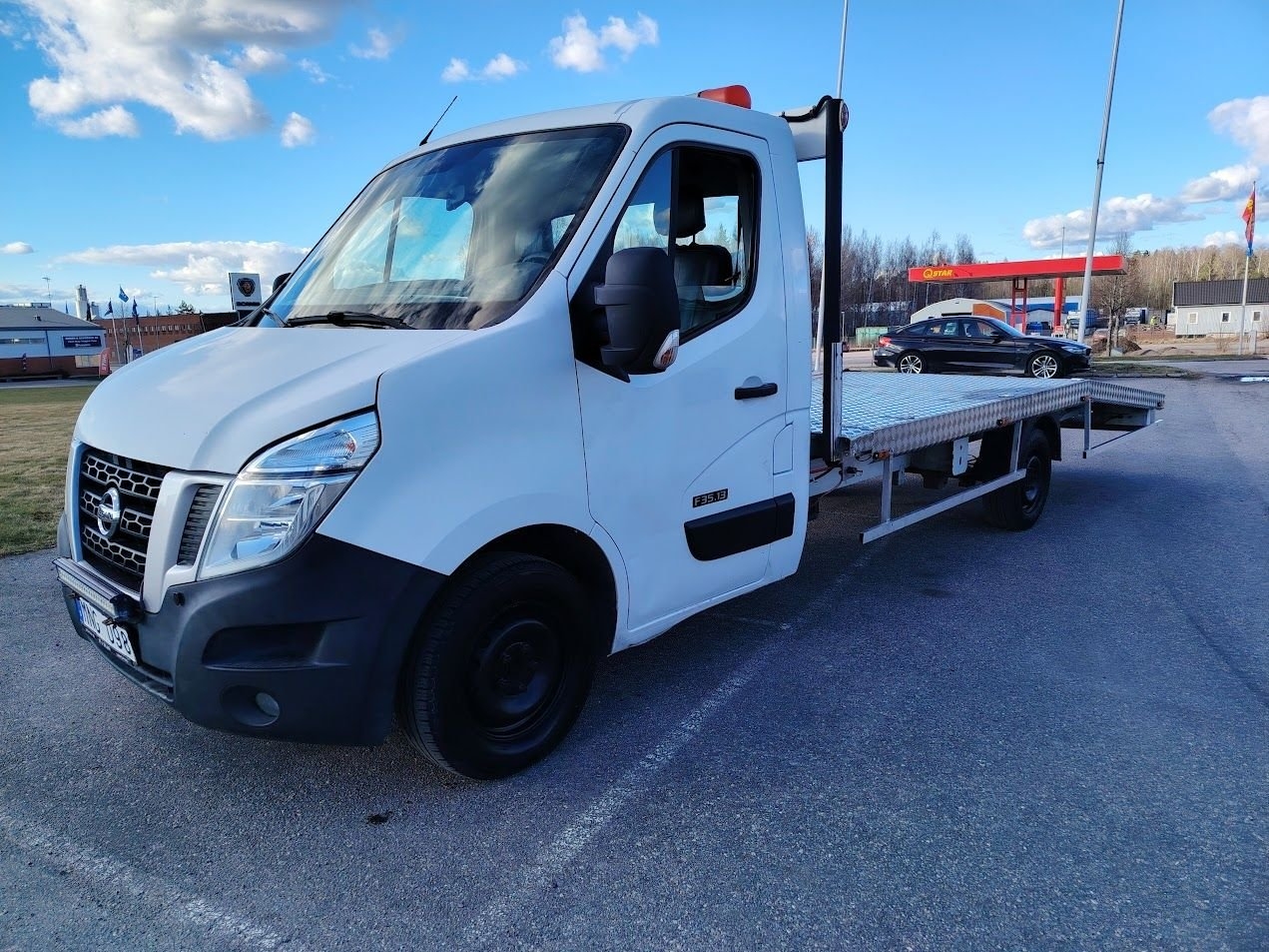Nissan 400 2013, bild 2/10
