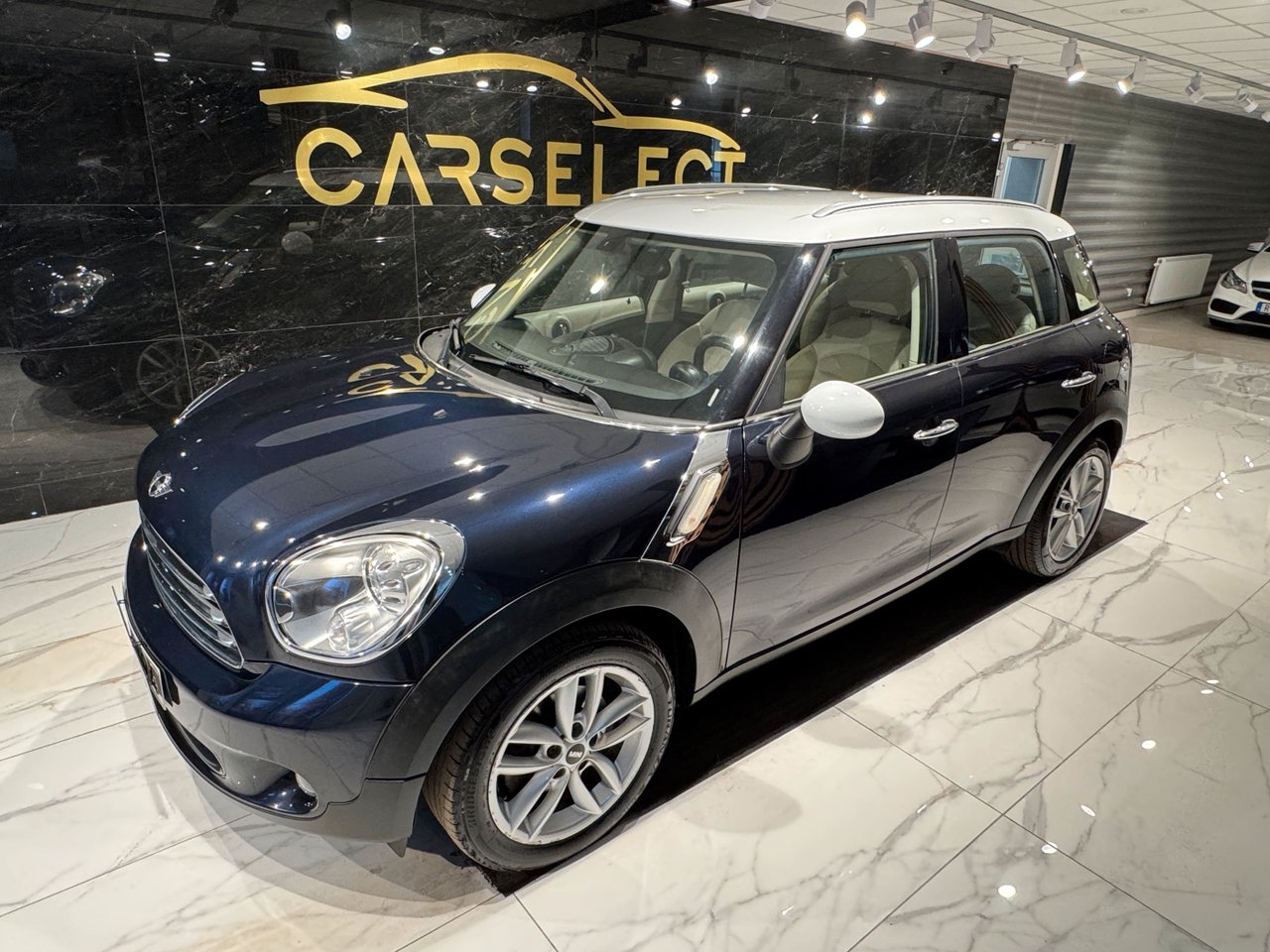 MINI Countryman 2011, photo 2/10