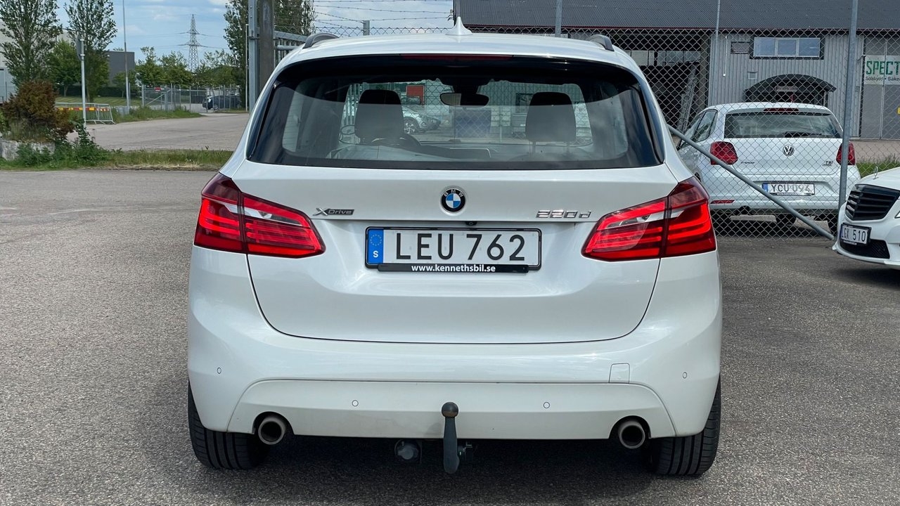 BMW 220 2016, photo 5/26