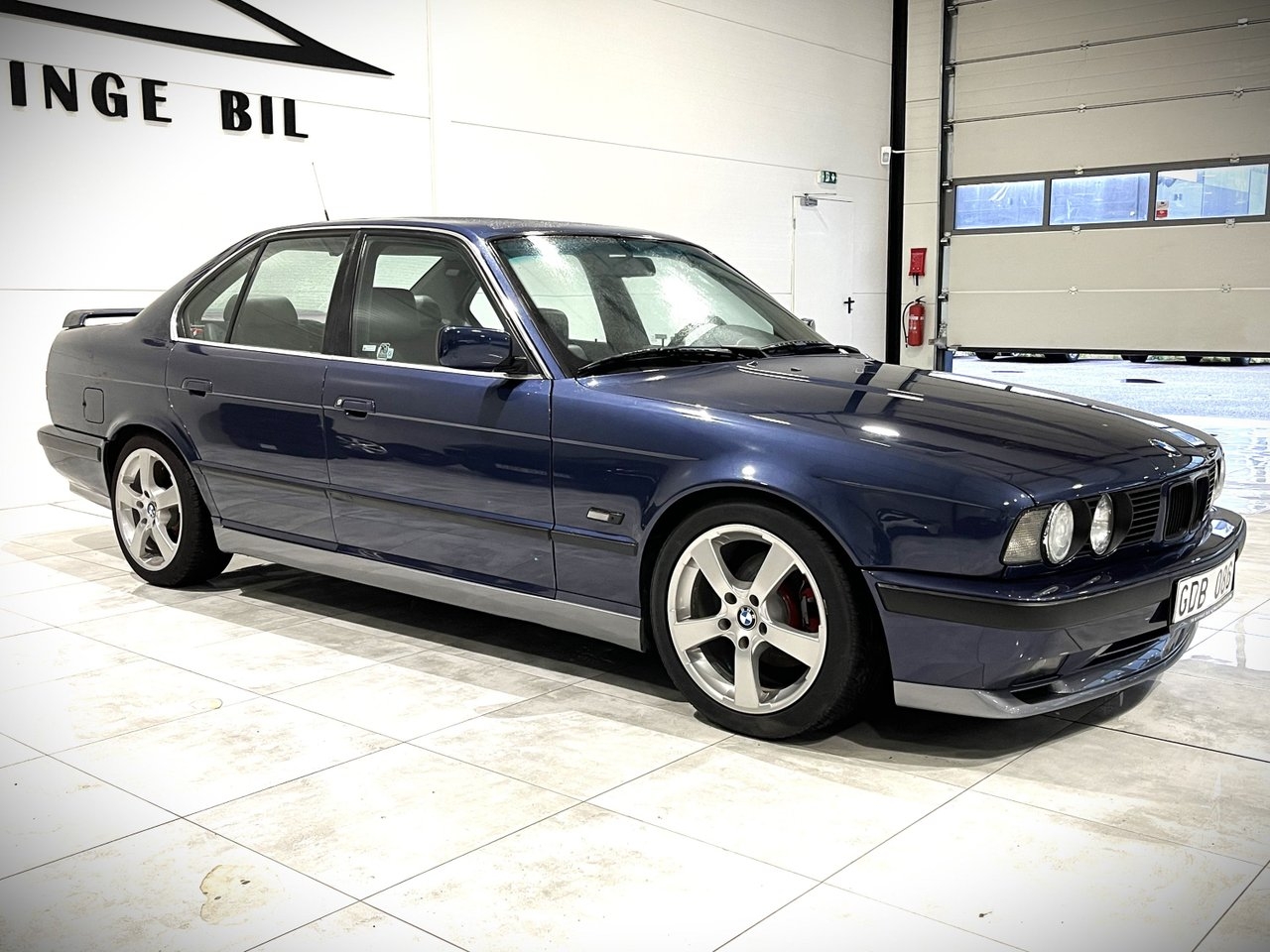 BMW 525 i / Sedan / M Sport 1993, bild 2/10