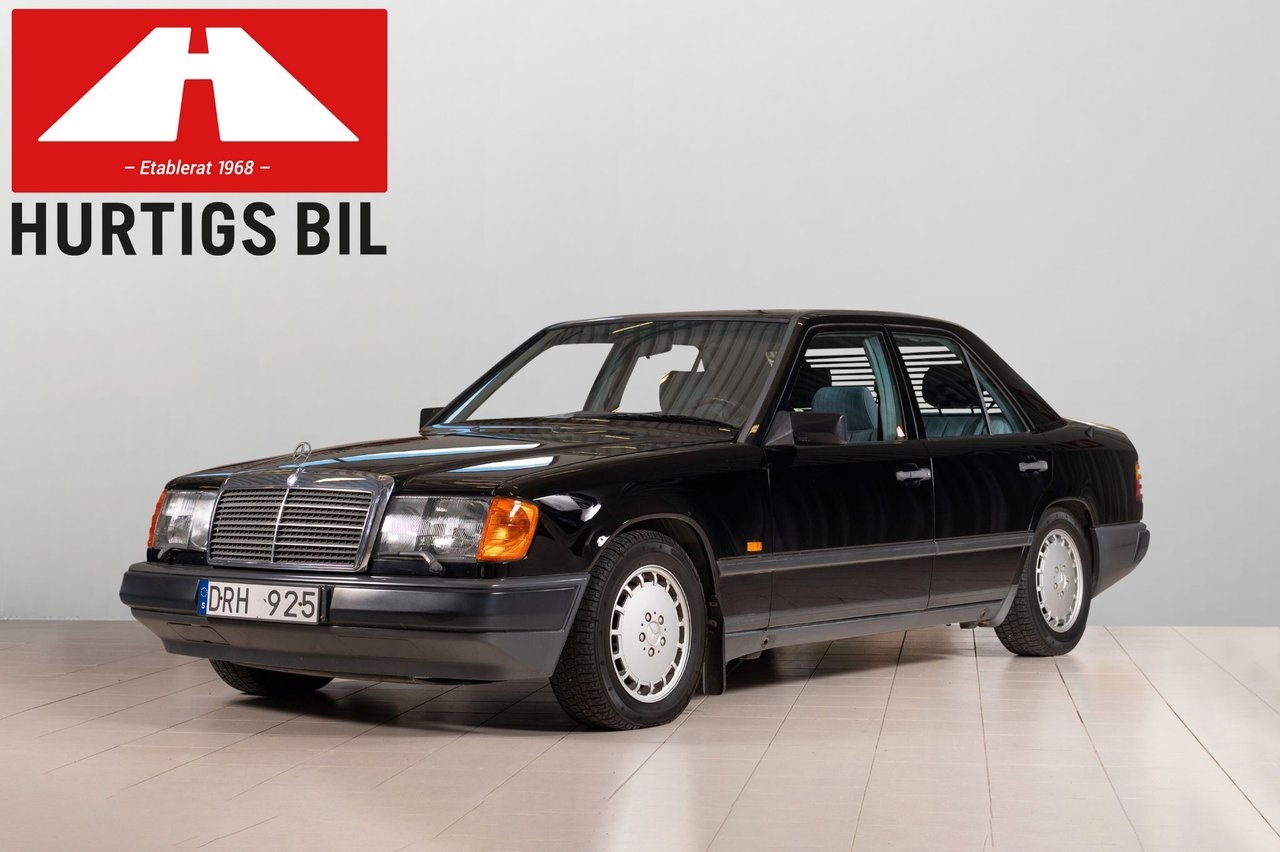 Mercedes-Benz 230