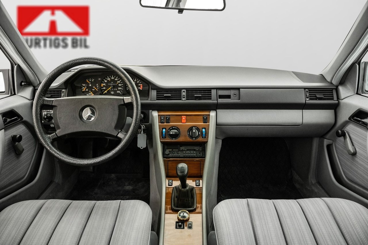 Mercedes-Benz 230 E klass 2 ägare 1989, kuva 4/10