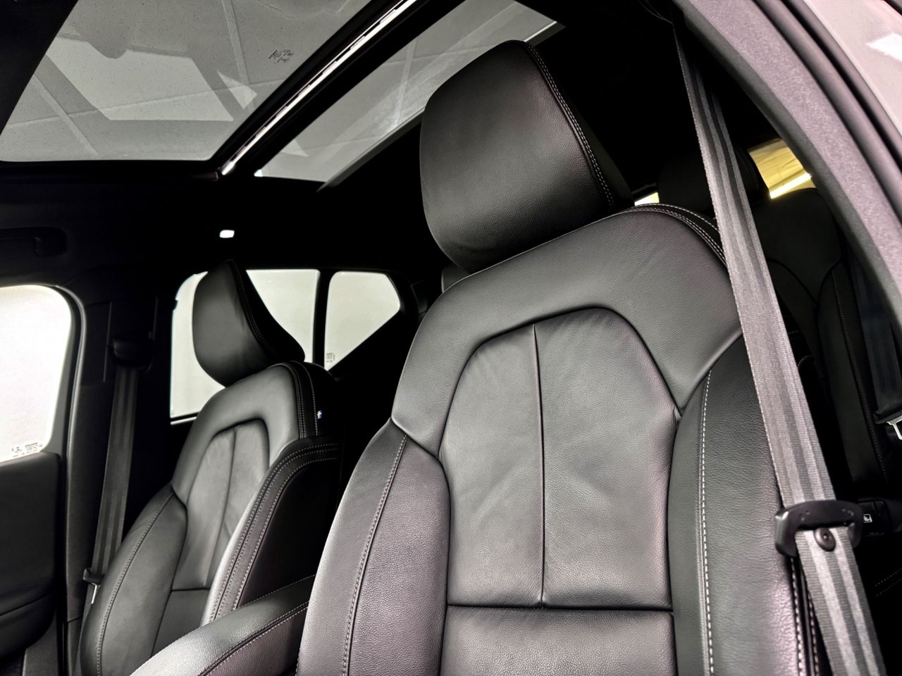 Volvo XC40 2022, bild 6/16