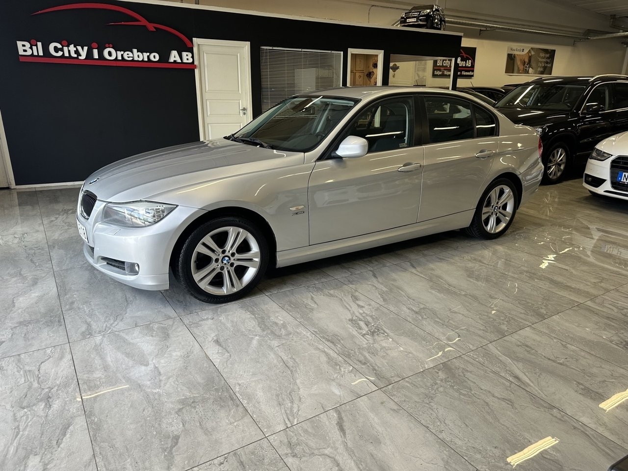 BMW 320 2012, bild 3/10