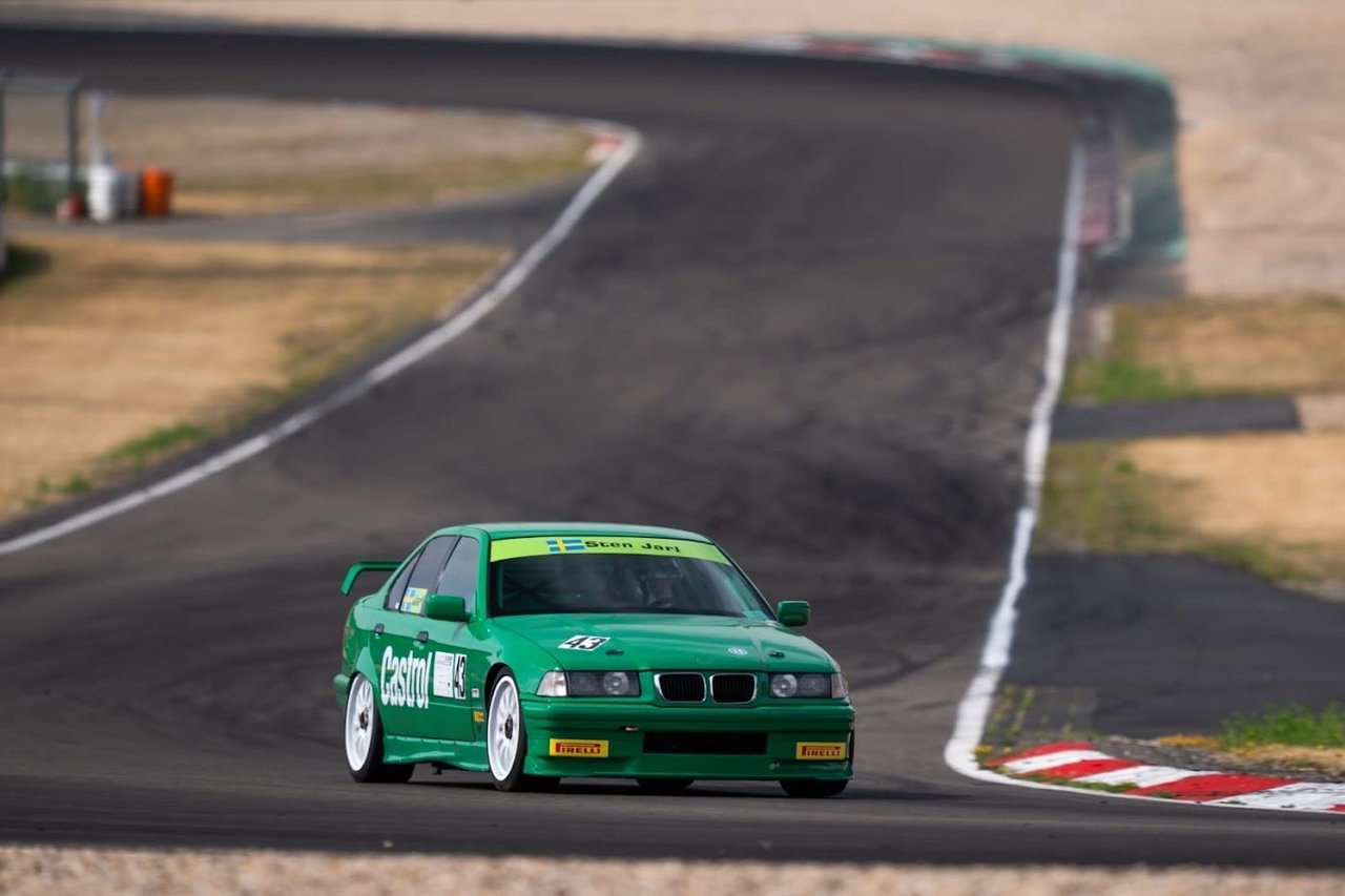 BMW 320 supertouring ex btcc racebil 1993, bild 2/3