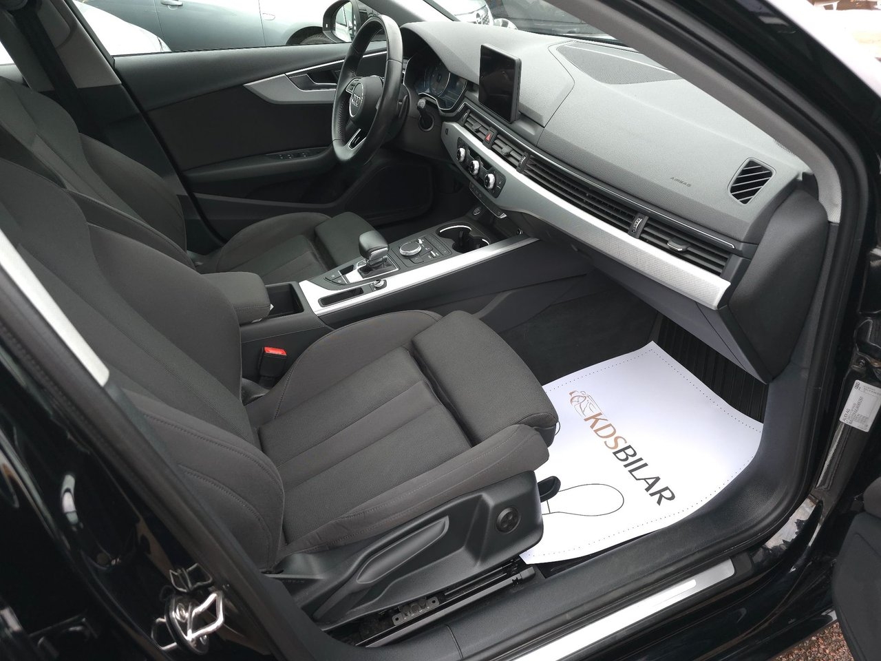 Audi A4 2018, bild 7/12