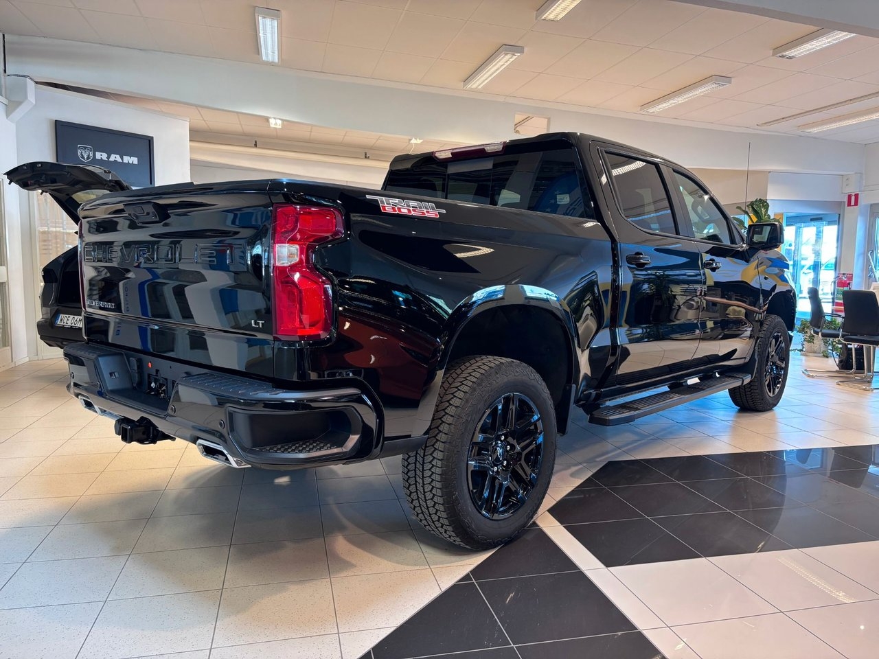 Chevrolet Silverado 2025, bild 3/10