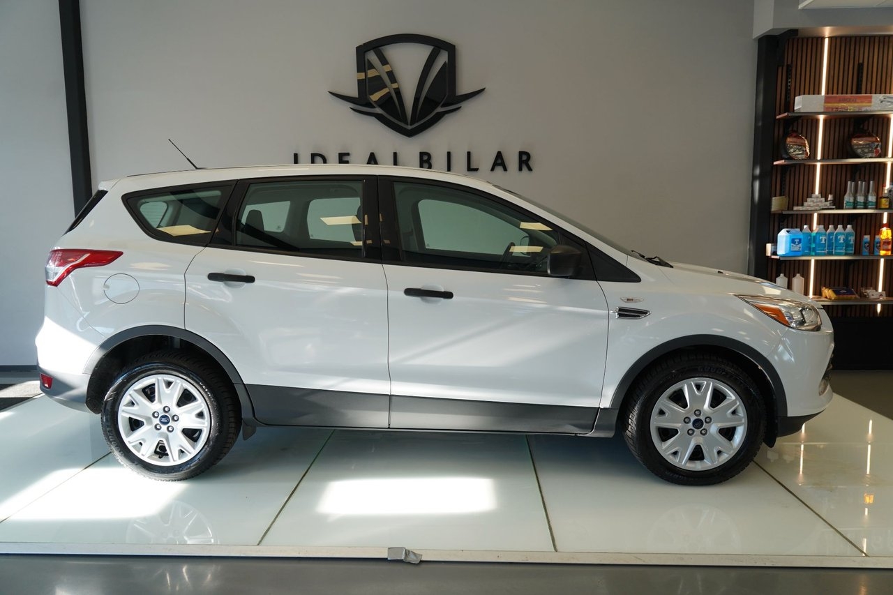 Ford Escape 2.5 iVCT SelectShift 2016, bild 2/16
