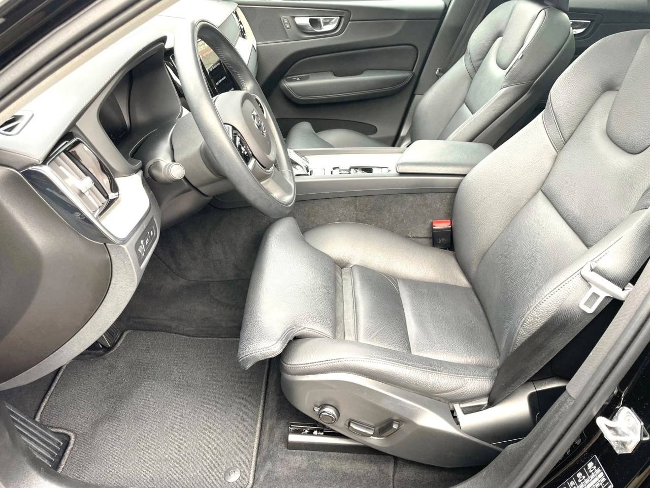 Volvo XC60 2021, bild 3/9
