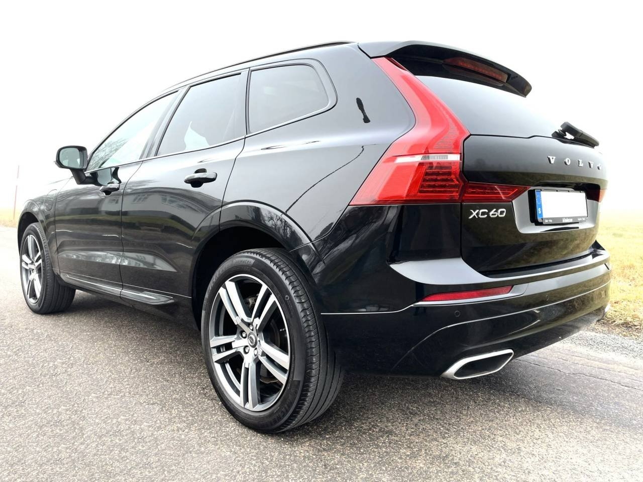 Volvo XC60 2021, bild 2/9