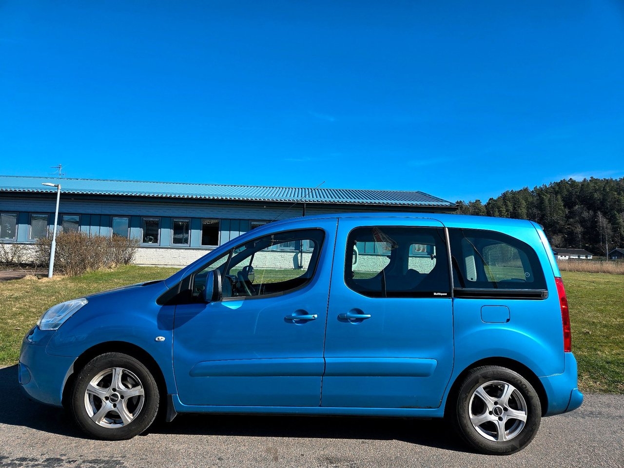 Citroen Berlingo 2011, photo 2/18