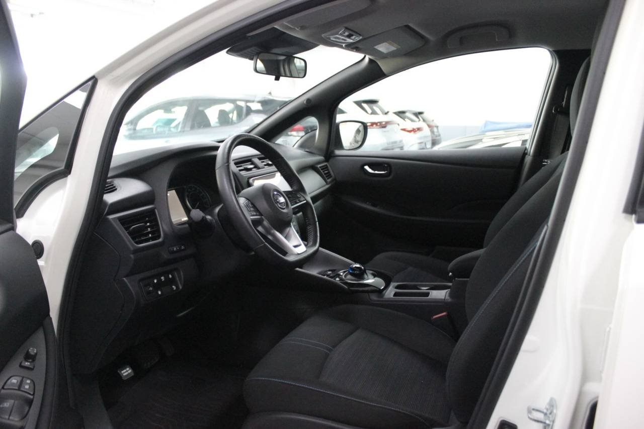 Nissan Leaf Acenta Driver Assist, 40 kWh 2021, bild 5/8