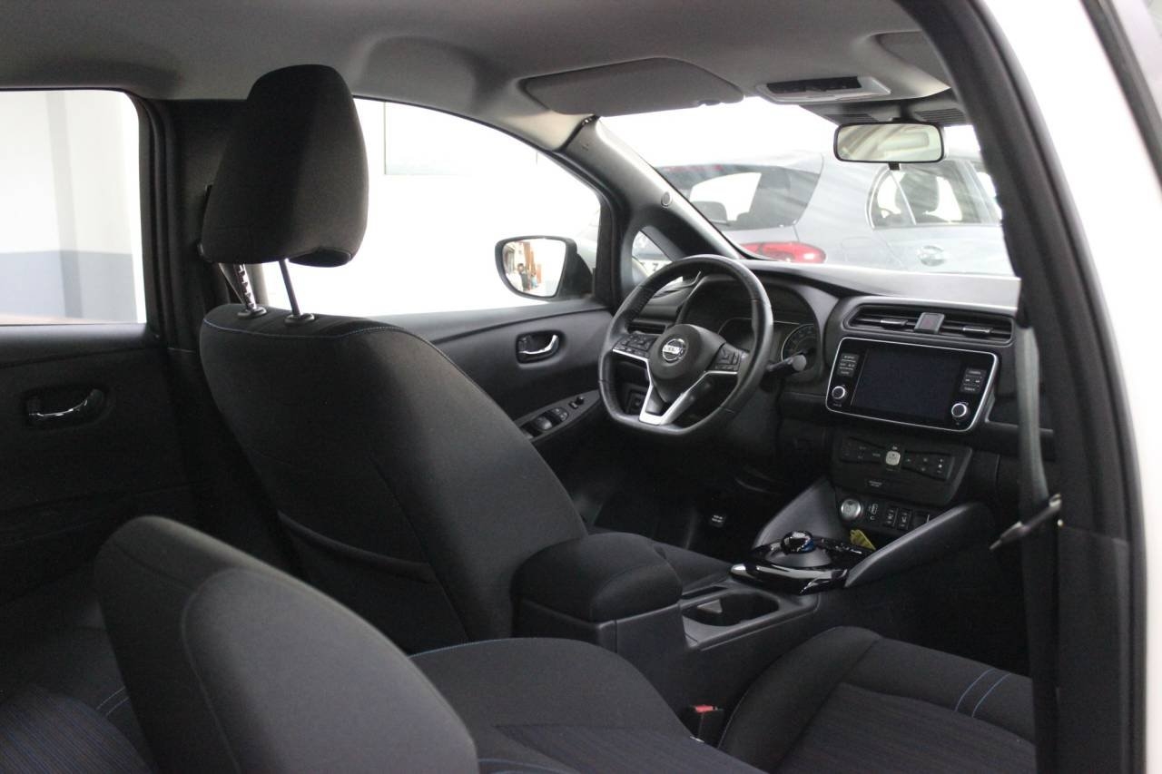 Nissan Leaf Acenta Driver Assist, 40 kWh 2021, bild 7/8