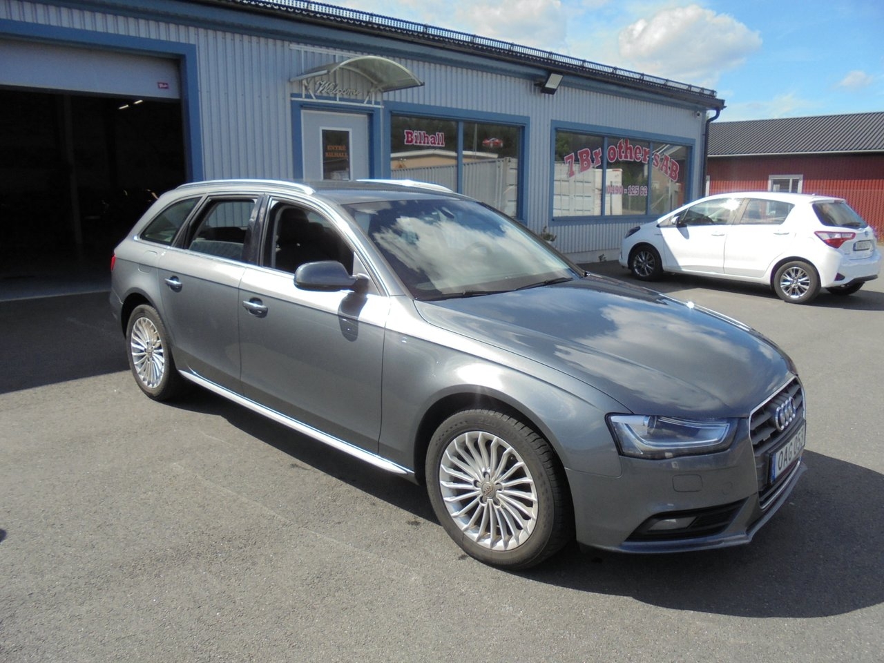 Audi A4 2014, photo 7/10