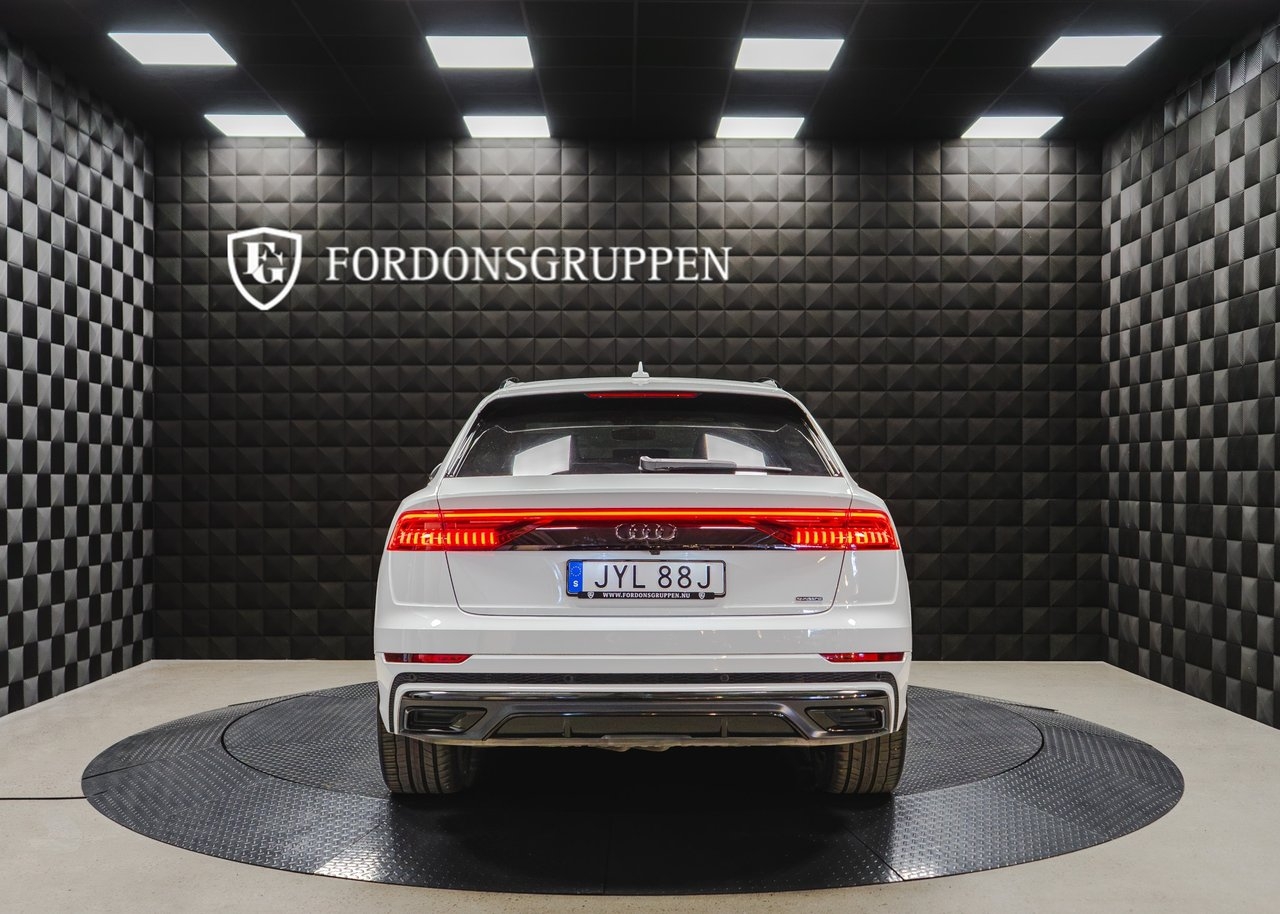 Audi Q8 55 TFSI Q (340HK) S-Line / B&O 2020, photo 4/27