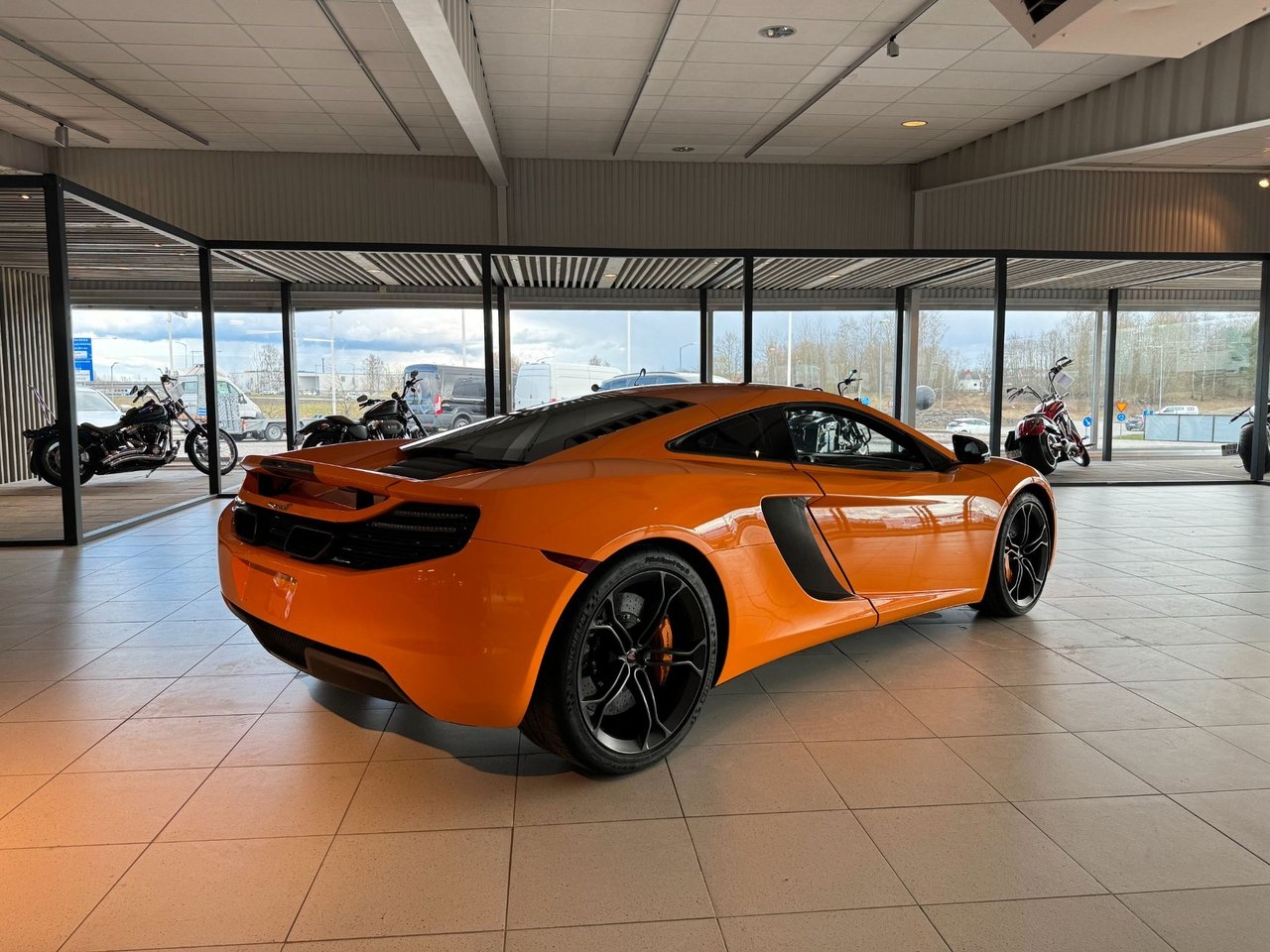 McLaren MP4-12C 2012, bild 3/6